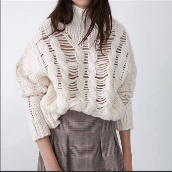 NWT 🤍 CABLE KNIT SWEATER Zara Sz S - Picture 10 of 11